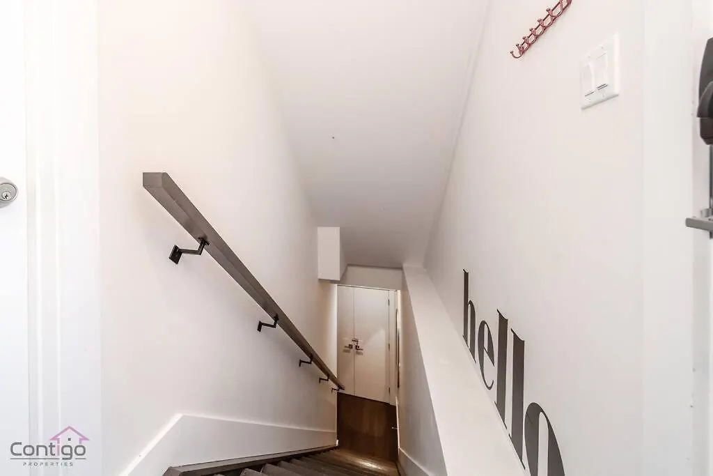 La Maison, Near University & Dt, 2Br Bsmt Suite, King Bed! Edmonton