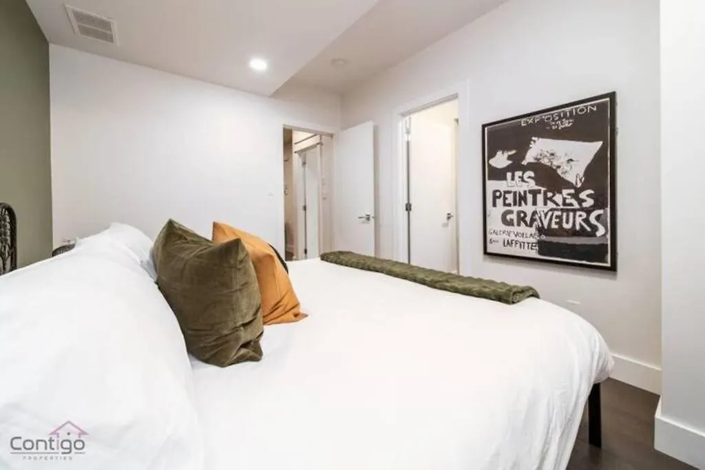 La Maison, Near University & Dt, 2Br Bsmt Suite, King Bed! Edmonton 0*,  Canada